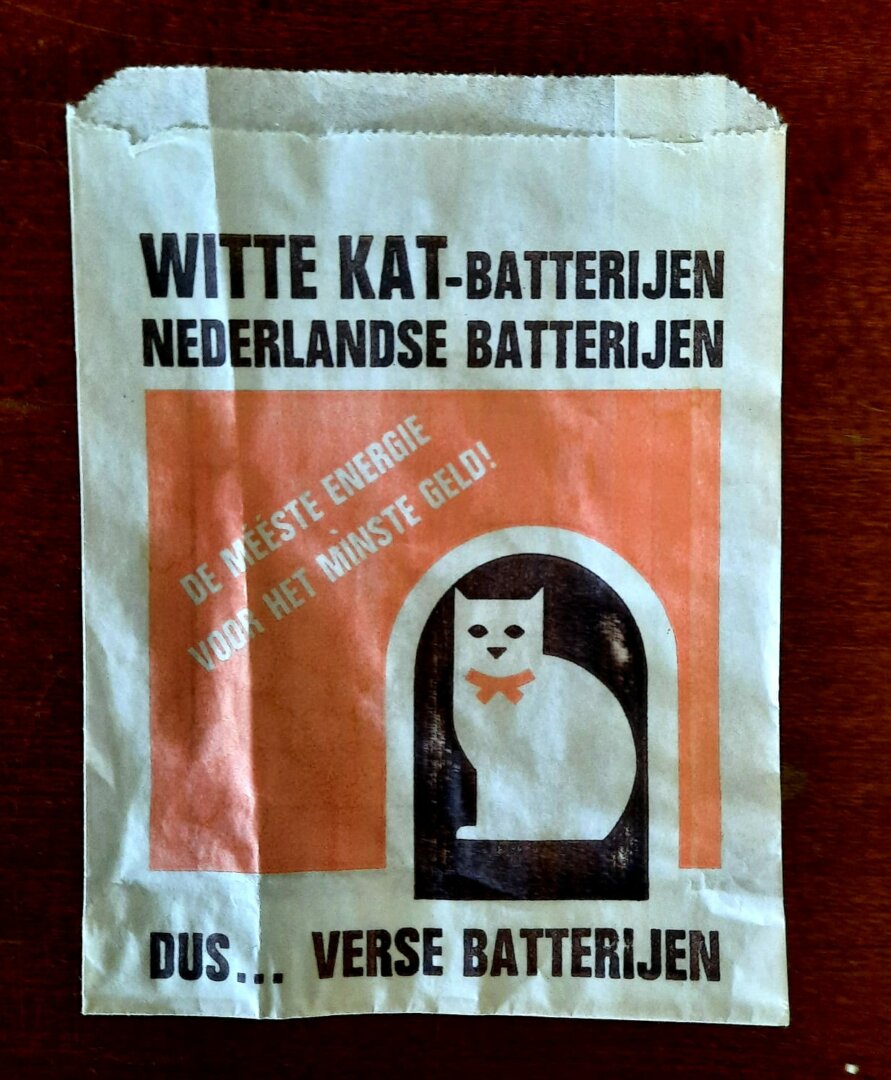 Oude tijden Zeg opzij analyse Witte kat batterijen - Adelheid Antiek