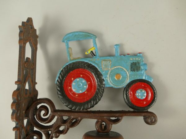 102524BLc Gietijzeren bel blauwe tractor - Afbeelding 3