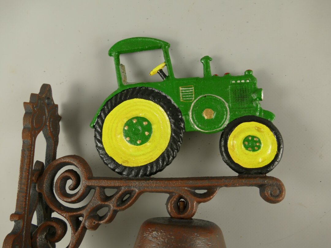 verschil Beperkingen geur Gietijzeren bel kleine groene tractor - Adelheid Antiek
