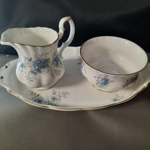 20230413_120424 Royal Albert Bleu Blossom - Afbeelding 2