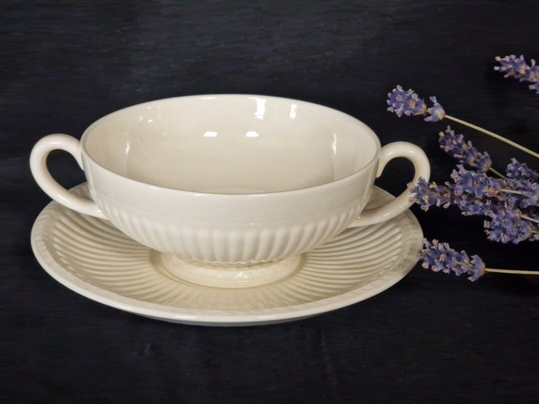 20251103_105848 Wedgwood Soepkom met schotel - Afbeelding 1