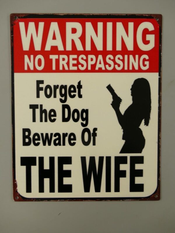 01953e93f12873589a2eee39e644341f_1920x1920 Warning no trespassing - Afbeelding 1
