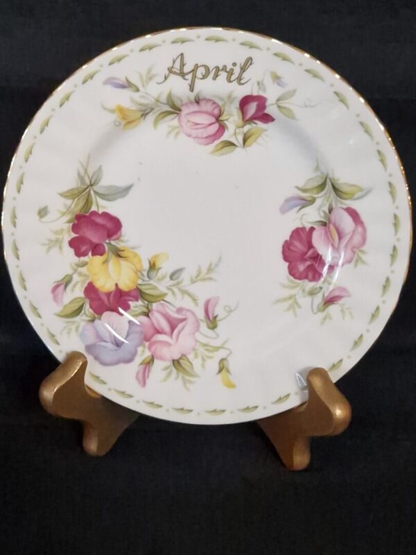 20250725_152418 Flower of the month April gebaksbord - Afbeelding 1