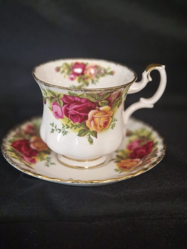 20250726_103646 Royal Albert Old Country Rose Dames kop en schotel - Afbeelding 1