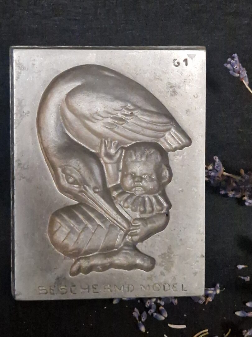 20251031_142757 Chocolademal ooievaar met baby - Afbeelding 1