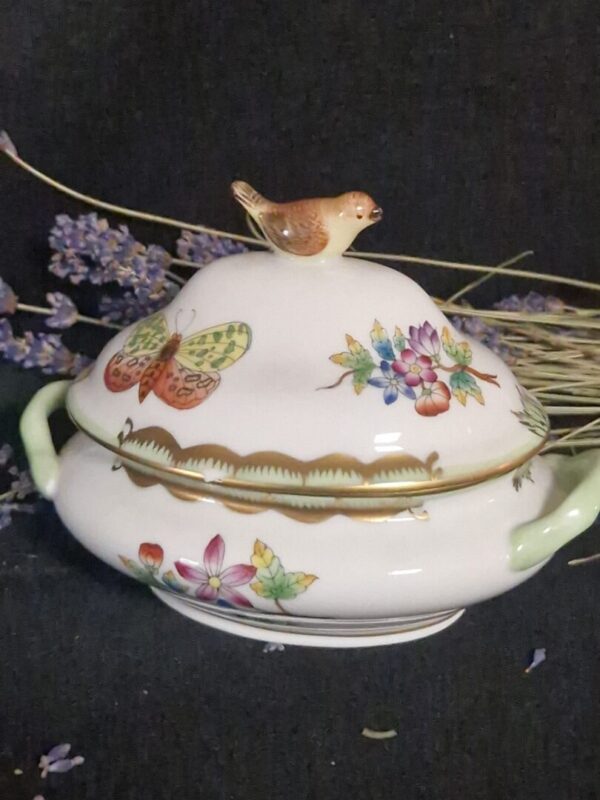 Afbeelding van WhatsApp op 2025-10-31 om 12.49.30_f1949ed6 Herend mini soepterrine - Afbeelding 2