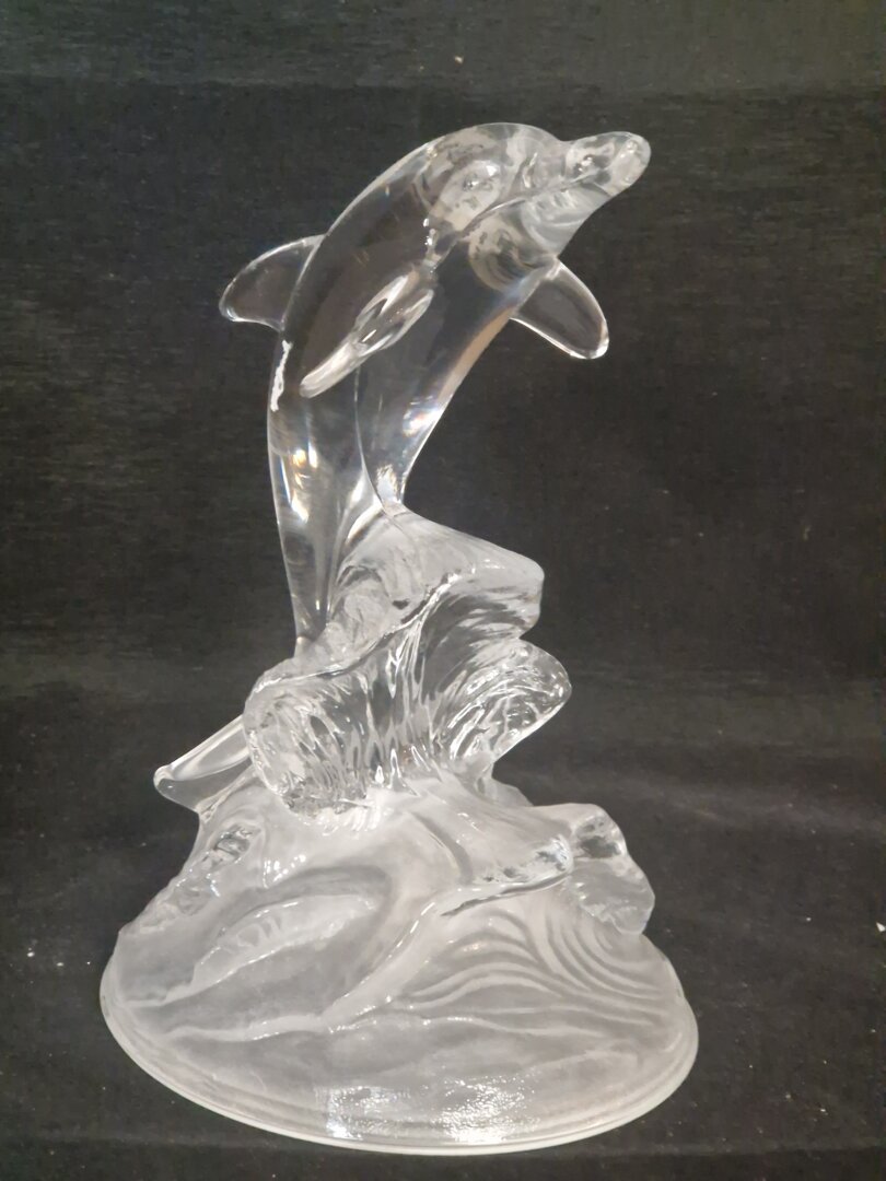 20260225_103523 Cristal D'Arques Dolfijn op voet - Afbeelding 1