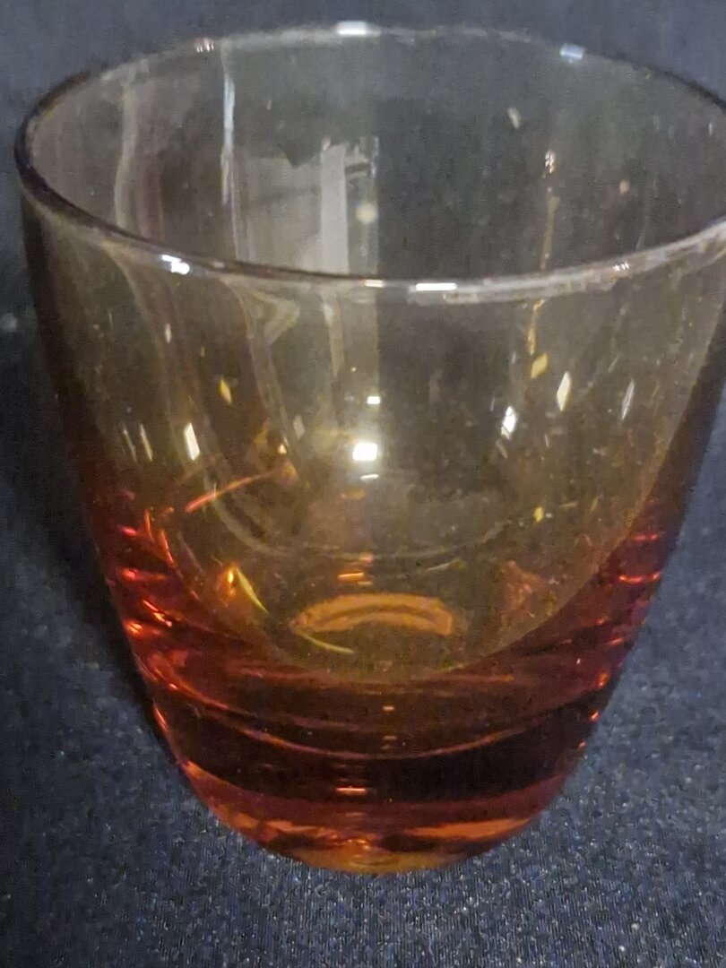 20260226_163630 Carnaval borrelglas bruin - Afbeelding 1