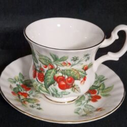 Royal Albert Red Raspberries Dames kop en schotel