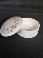 Wedgwood Angela snuisterijendoosje rond - Afbeelding 3