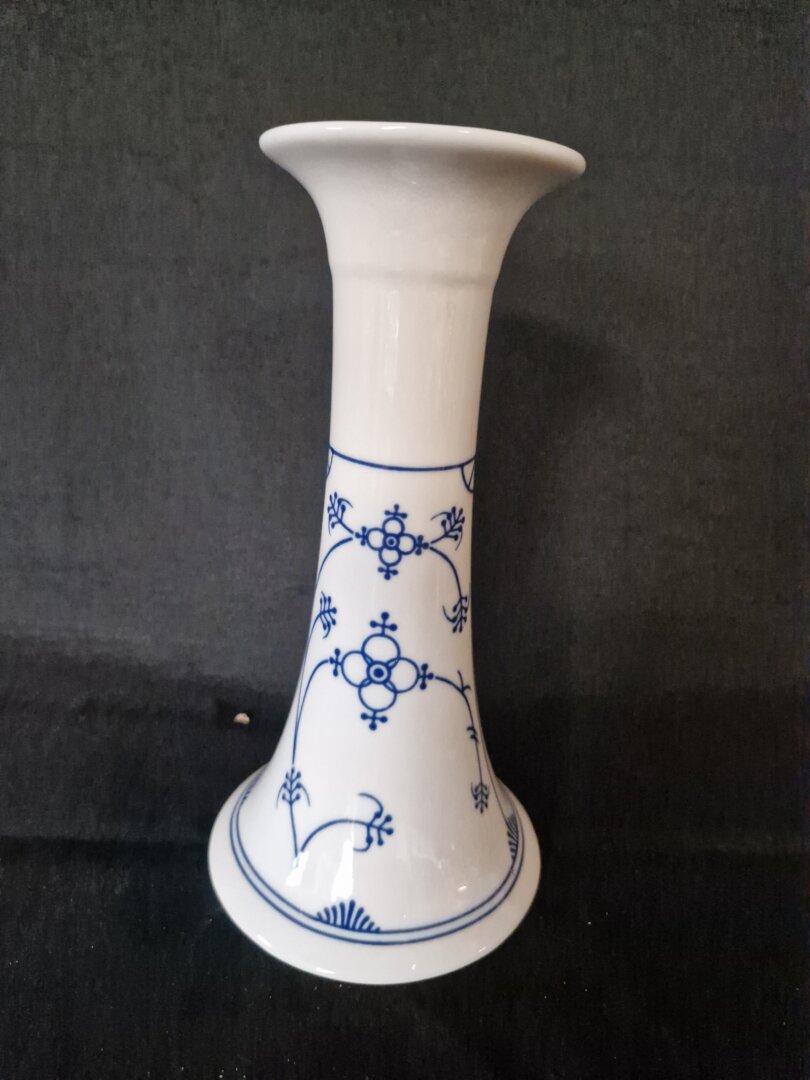 20260320_102844 Saks Blau kandelaar - Afbeelding 1