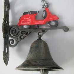 Gietijzeren bel Rode scooter